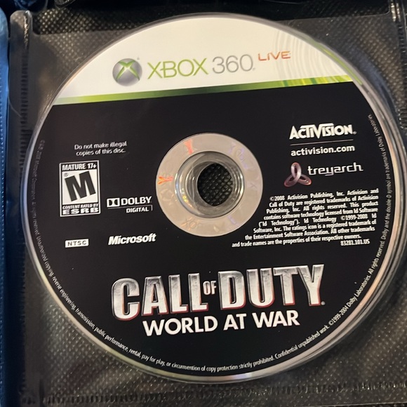 XBOX 360 with remote and keyboard attachment - Picture 9 of 10